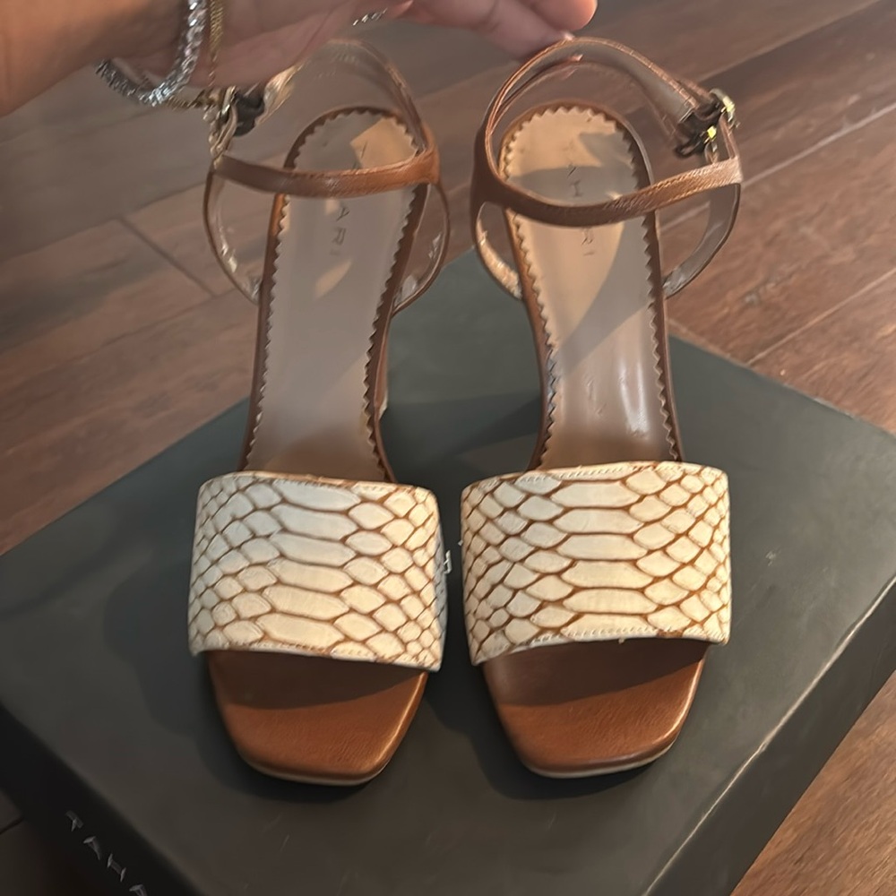 Tahari ankle strap heeled sandals TA-DESTINE
